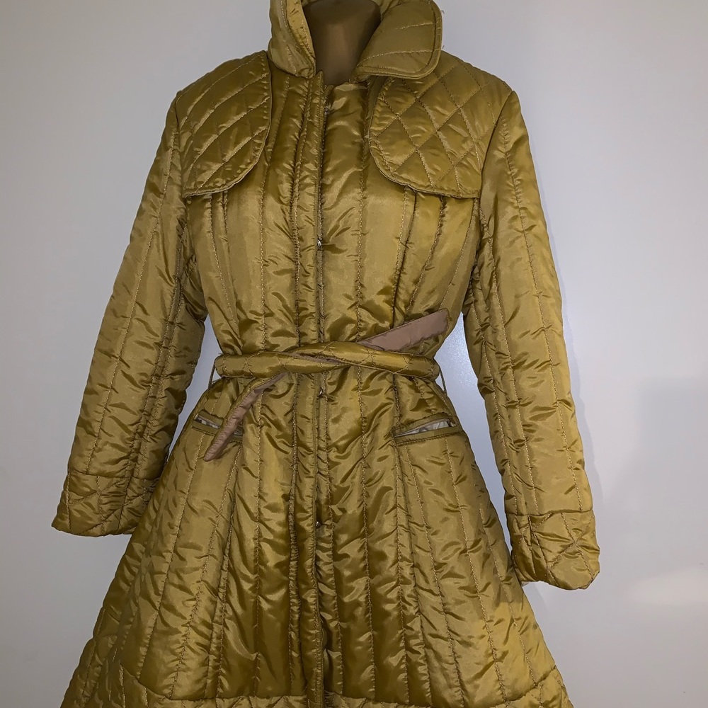 Gold puff trench theatrical coat size 14Y